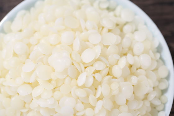 Buy 100% Pure White Beeswax Pellets White Granule Wax For Food And Cosmetic Industry online manufacture