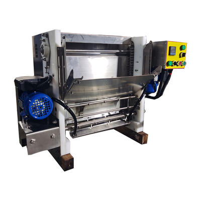 Buy Beekeeping Automatic Uncapping Honey Machine Head with Langstroth Frame online manufacture