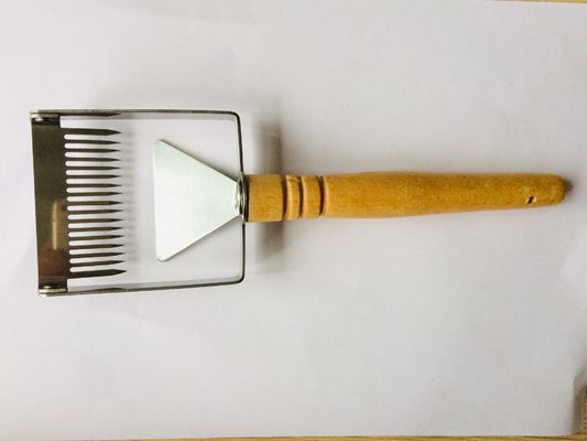 Buy Beestar 17 Needles Wooden Handle Uncappping Fork Special Design Uncapping Tool For Harvesting Honey online manufacture