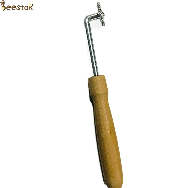 Beekeeper Beehive Tools Wooden Handle Spur Embedder With Small Gear For Beekeeping