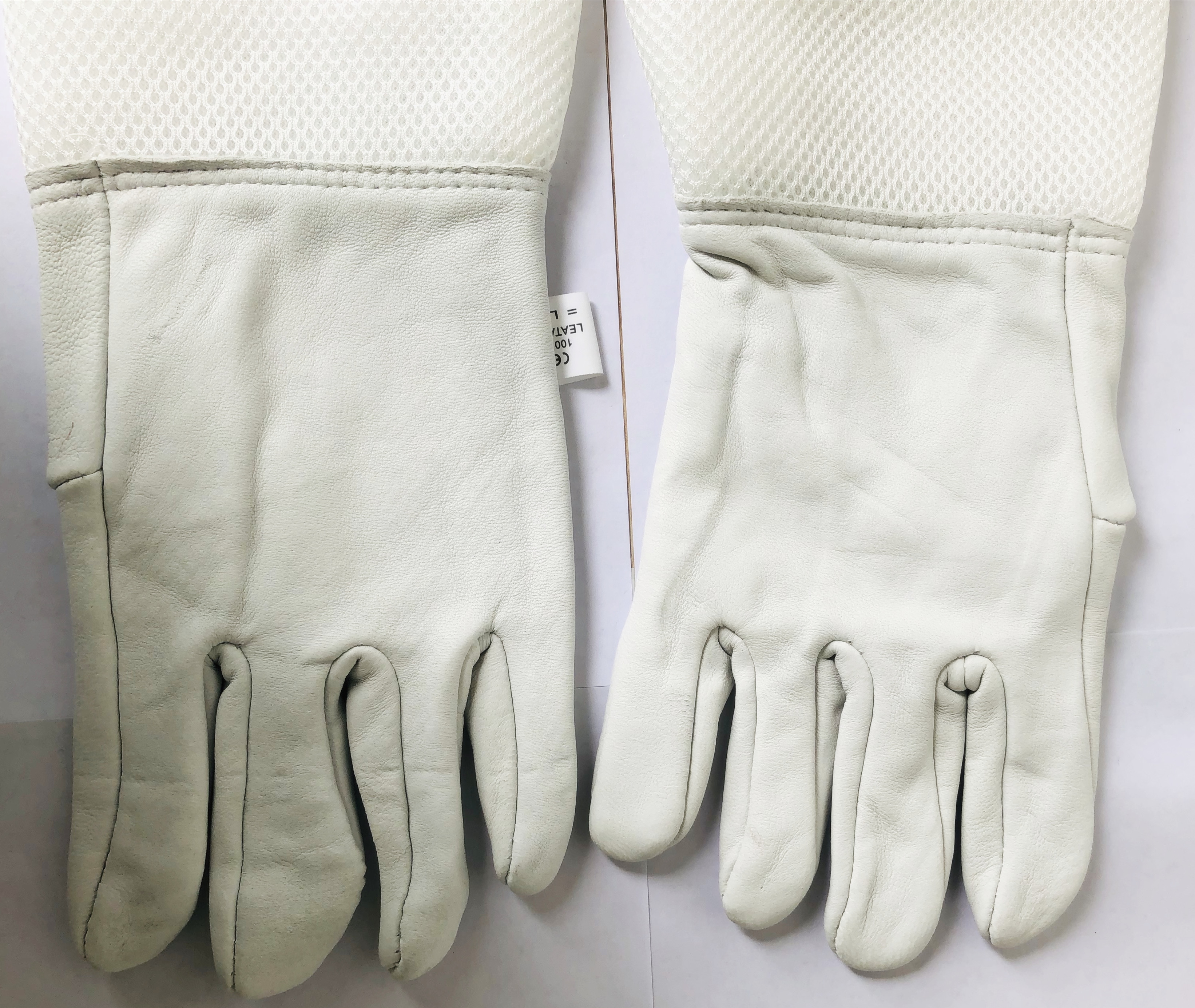 White Sheepskin Beekeeping Gloves , Honey Bee Gloves With White Soft